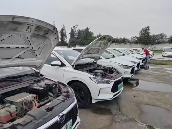 BYD E3 - Image 4