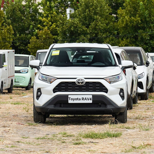 Toyota RAV4 Ronafana 2024 2.0L CVT2WD Urban - Image 2