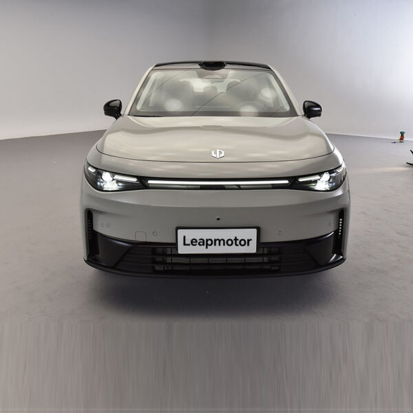 Leapmotor C10 2024 210 Intelligent Drving Edition - Image 2