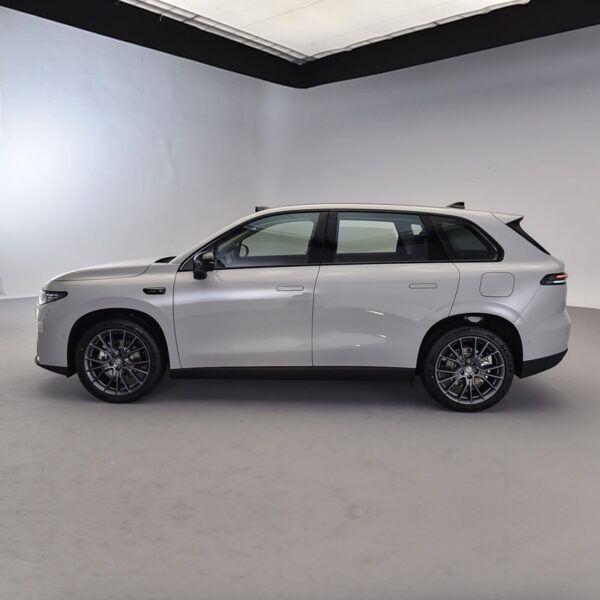 Leapmotor C10 2024 210 Intelligent Drving Edition - Image 3