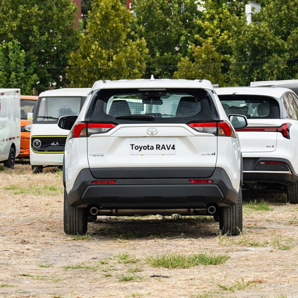 Toyota RAV4 Ronafana 2024 2.0L CVT2WD Urban - Image 4