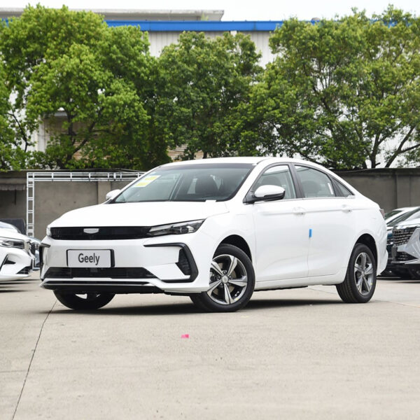 Geely  Emgrand L Hip 2024 Champion Edition 1.5T D-DHT Pro 100KM - Image 3