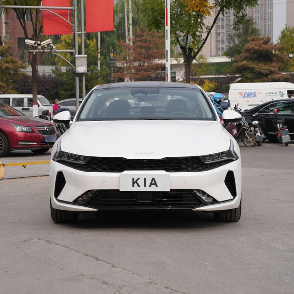 Kia K5 2025 Model 2.0T Flagship Edition - Image 4