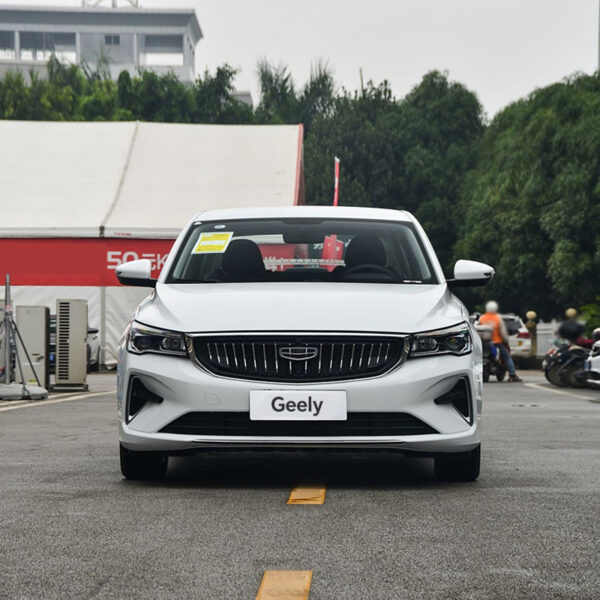 Geely Emgrand 2023 4th generation Champion Edition 1.5L manual luxury model - Image 4