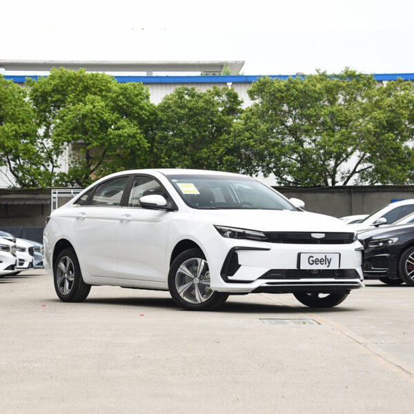 Geely  Emgrand L Hip 2024 Champion Edition 1.5T D-DHT Pro 100KM - Image 5