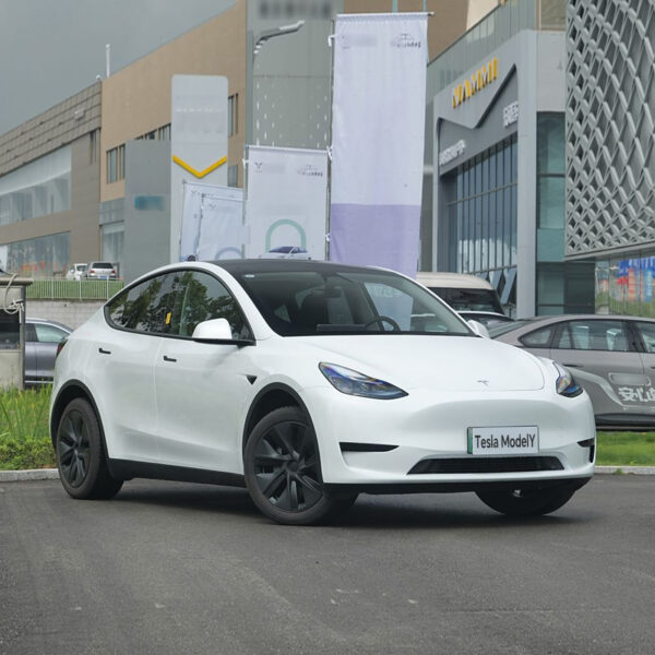 Tesla Model Y 2024 RWD - Image 5