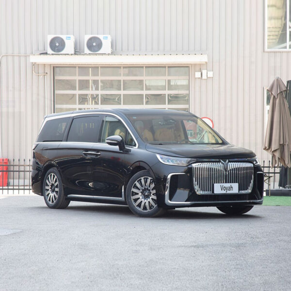 Voyah Dreamer 2025 EV 4WD flagship kunpeng edition - Image 5