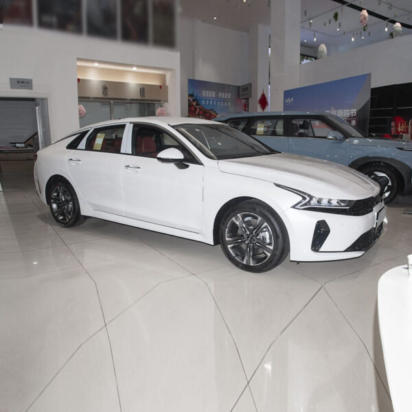 Kia K5 2025 model 2.0T Premium Edition - Image 6