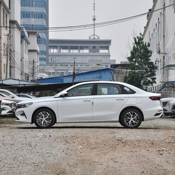 Geely Emgrand 2023 4th generation champion Edition 1.5LCVT!uxury - Image 6