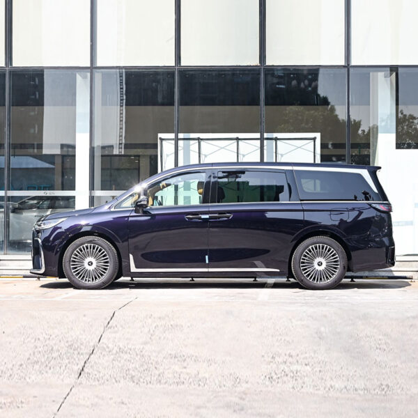 Voyah Dreamer 2025 PHEV 4WD premium kunpeng edition - Image 6