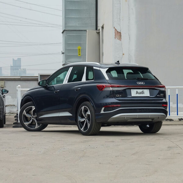 Audi Pure electric Q4 2024 40 e-tron creation version - Image 7