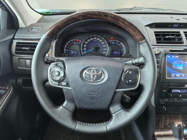 Used Toyota Camry 2.5G Luxury Navigation Edition 2015 - Image 6