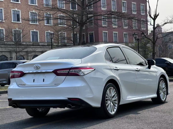 Used Toyota Camry 2.5G Luxury Edition 2018 model - Image 5