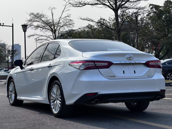 Used Toyota Camry 2.5G Luxury Edition 2018 model - Image 9