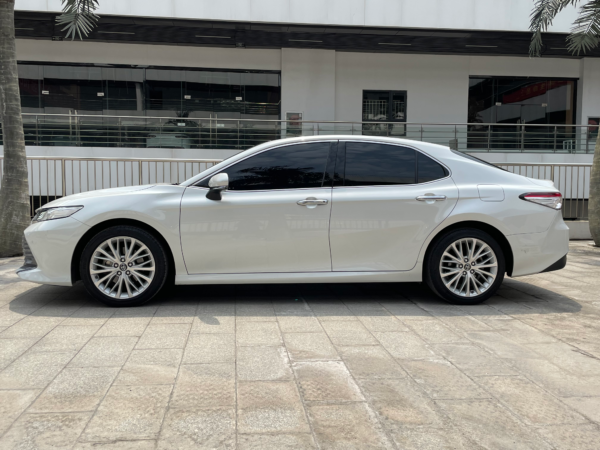Used Toyota Camry 2019 Camry facelift 2.5G Luxury Edition - Image 4