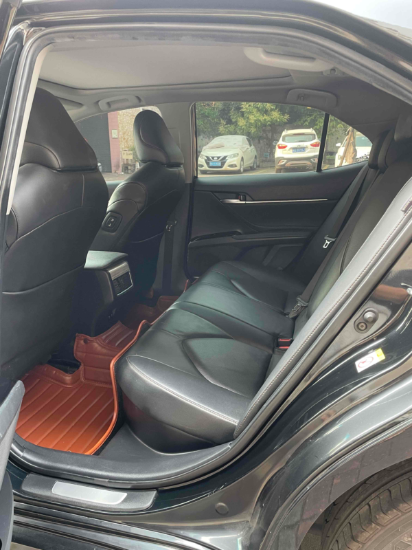 Used Toyota Camry 2018 Hybrid 2.5HG Luxury Edition - Image 6