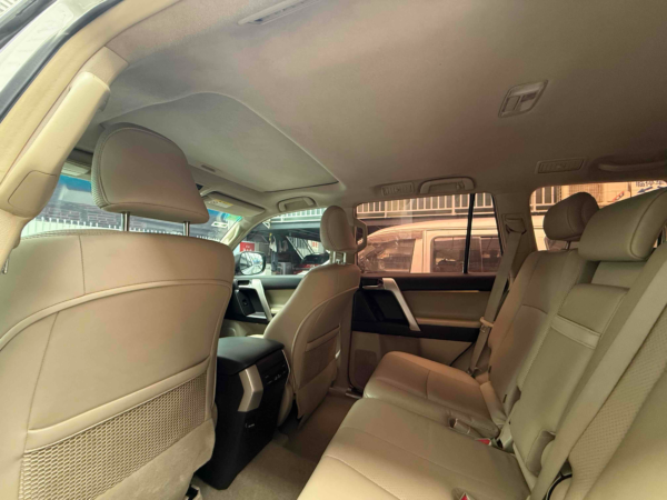 Used Toyota 2010 Prado 4.0L TX-L - Image 4