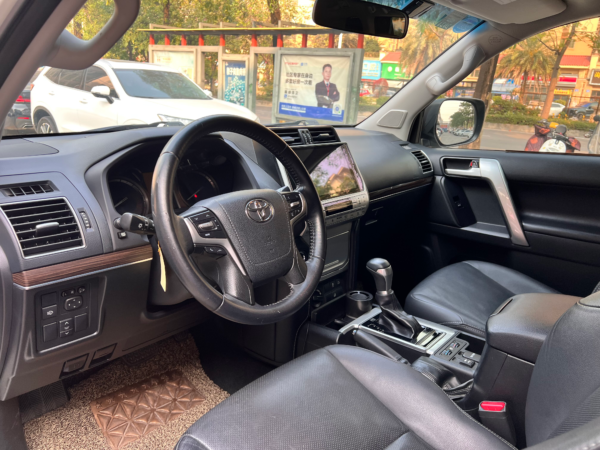 Used Toyota 2019 Prado 3.5L Automatic TX-L Deluxe with Rear-Mounted Spare Tire - Image 4