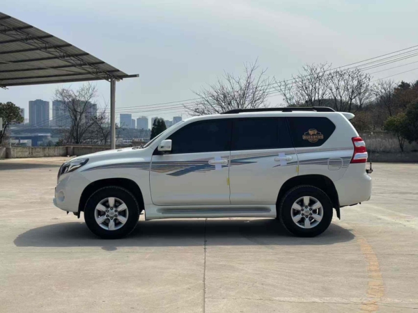 Used  Toyota Prado 2016 2.7L Automatic Standard Edition - Image 4