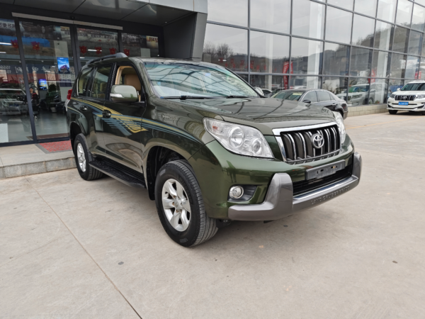 Used Toyota 2010 Prado (imported) 2.7L automatic luxury edition - Image 3
