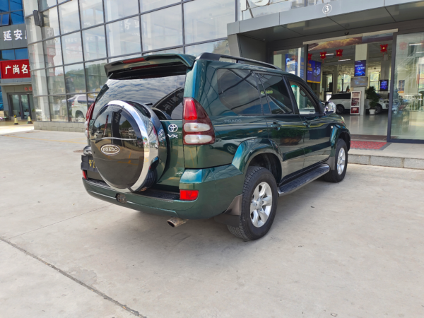 Used Toyota Prado 2005 Prado 4.0L GX Deluxe Edition - Image 2