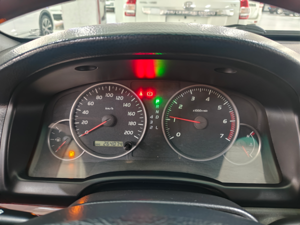 Used Toyota Prado 2005 Prado 4.0L GX Deluxe Edition - Image 6