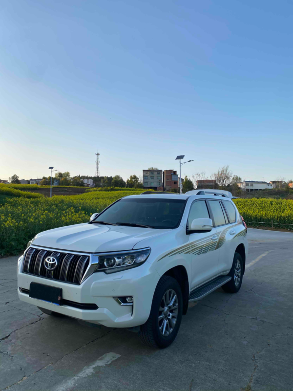 Used Toyota Prado 2018 Prado 3.5L Automatic TX-LNAVI - Image 2