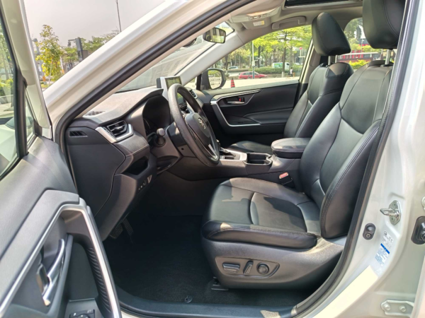 Used Toyota 2020 RAV4 Hybrid 2.0L CVT Four-Wheel Drive Wind Edition - Image 4