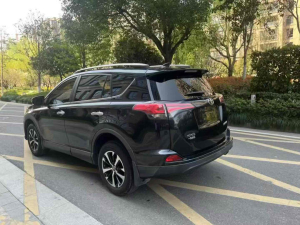 Used Toyota RAV4 2016 RAV4 2.0L CVT FWD Trend Version - Image 4