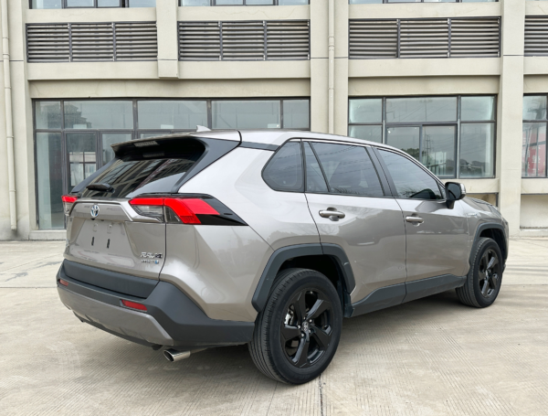 Used Toyota RAV4 2021 model RAV4 Refresh Hybrid 2.5L CVT 4WD Elite PLUS - Image 5