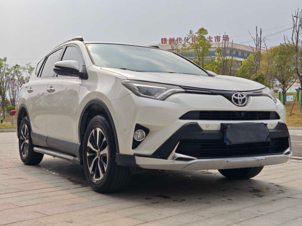 Used Toyota 2016 RAV4 2.0L CVT 4WD New Sharp Edition - Image 3