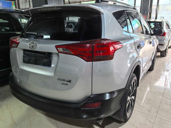 Used Toyota 2013 RAV4 2.5L Automatic Four-Wheel Drive Luxury Edition - Image 5