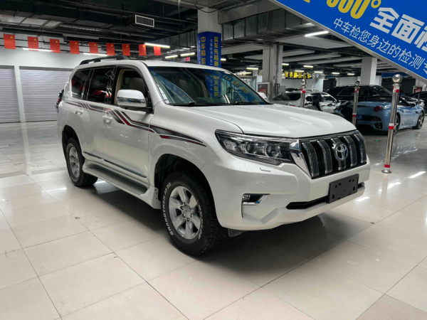 Used Toyota 2017 Prado (imported) Prado imported 4.0L Middle East version - Image 2