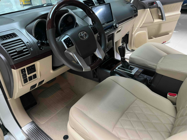 Used Toyota 2017 Prado (imported) Prado imported 4.0L Middle East version - Image 6