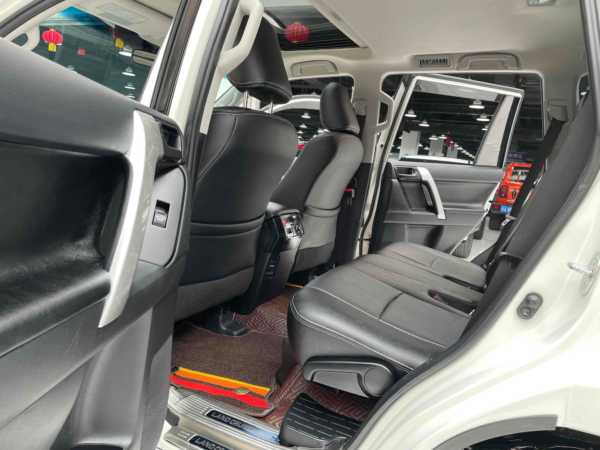 Used Toyota 2018 Prado 3.5L auto TX - Image 7