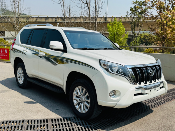 Used Toyota 2016 Prado (parallel import) 3000 Middle East version - Image 2