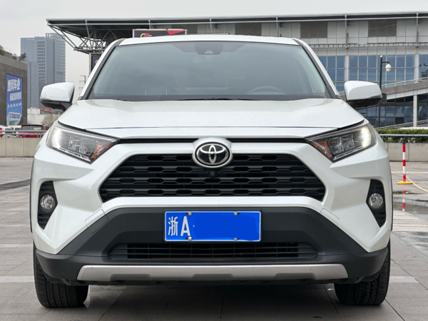 Used Toyota RAV4 2022 RAV4 2.0L CVT FWD Trend Version - Image 2