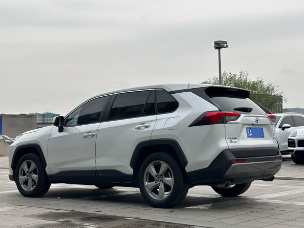 Used Toyota RAV4 2022 RAV4 2.0L CVT FWD Trend Version - Image 5