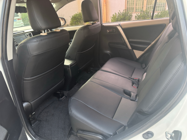Used Toyota RAV4 2015 2.0L CVT FWD Trend - Image 7
