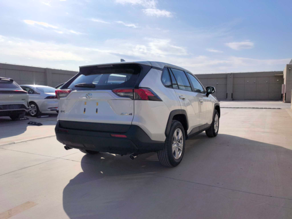 Used Toyota RAV4 2024 Urban Edition 2.0L CVT FWD - Image 5