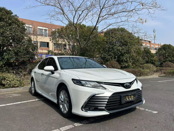 Used Toyota Camry 2023 Camry 2.0G Luxury Edition - Image 2