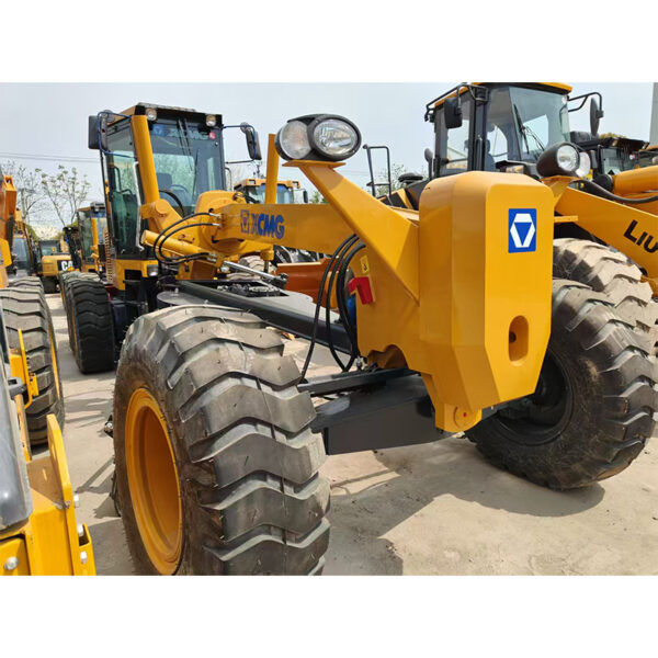 XCMG Motor Grader GR1803 Engine 140kW 13ft shovel 15.4 tons - Image 3