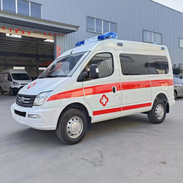 MAXUS V80 short-axle transfer ambulance - Image 3