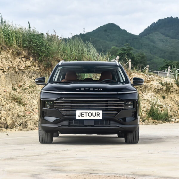 JETOUR X70 PLUS 2025 1.5T 6DCT Deluxe 7-Seater - Image 4