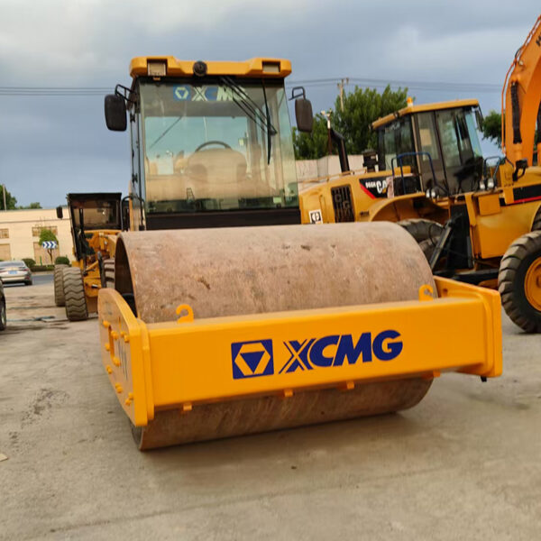 XCMG Vibratory Roller XS223J - Image 4