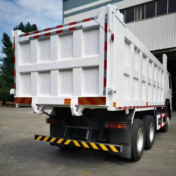 SINOTRUK HOWO 6×4 Dump Truck 20 tons 371hp - Image 5