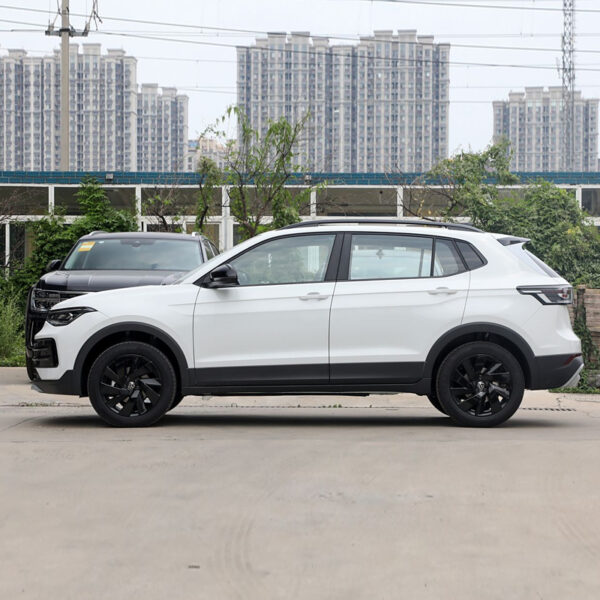 Volkswagen Tharu Allspace 2025 model New Sharp 1.5L Zealous Edition - Image 6