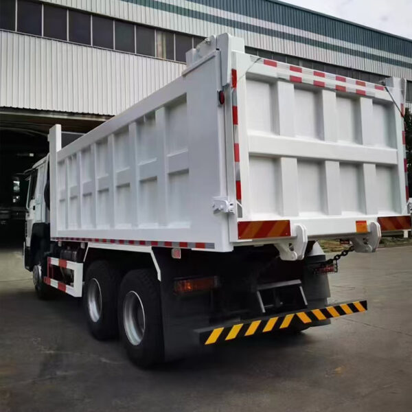 SINOTRUK HOWO 6×4 Dump Truck 20 tons 371hp - Image 6