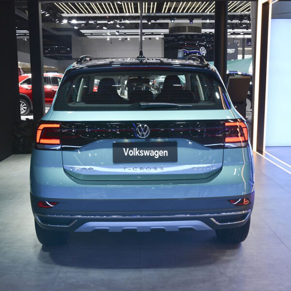 Volkswagen T-Roc T.cross 2023 model 300TSI DSG Luxury Edition - Image 7
