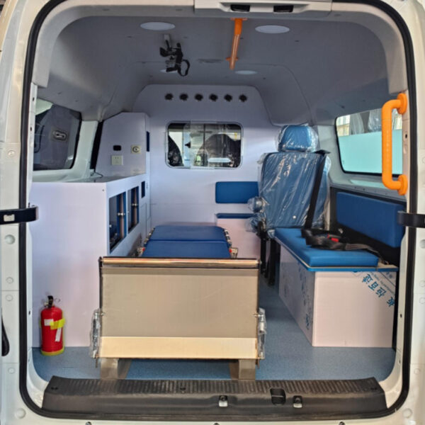 MAXUS Dana V1 Long Axle High Roof New Energy Ambulance-EHY5030XJHBEVSQT - Image 8